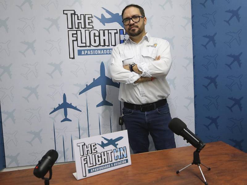 Mario Estrada, gerente general de Grupo Inspira, destacó el impacto positivo de la solución SD-LAN de Tigo Business en la productividad y conectividad de la empresa.