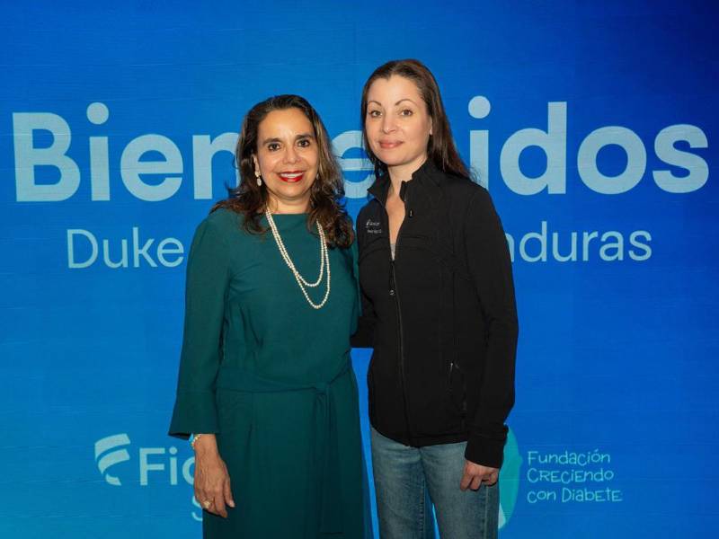 Equipo médico internacional y nacional une capacidades en el Hospital María, Especialidades Pediátricas.