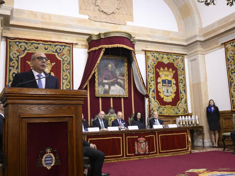Camilo Atala Faraj, presidente de Grupo Ficohsa, expresó su orgullo y agradecimiento al recibir el Premio Iberoamericano ASICOM 2026, destacando la importancia del compromiso empresarial con la educación, el bienestar social y la generación de oportunidades para las futuras generaciones.