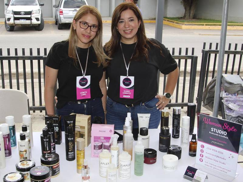 Women Style Studio participó en el Bazar “Creciendo Juntos” 2026 ofreciendo una variedad de productos para el cuidado y fortalecimiento del cabello, como parte de los emprendimientos impulsados por colaboradores de Grupo Flores.