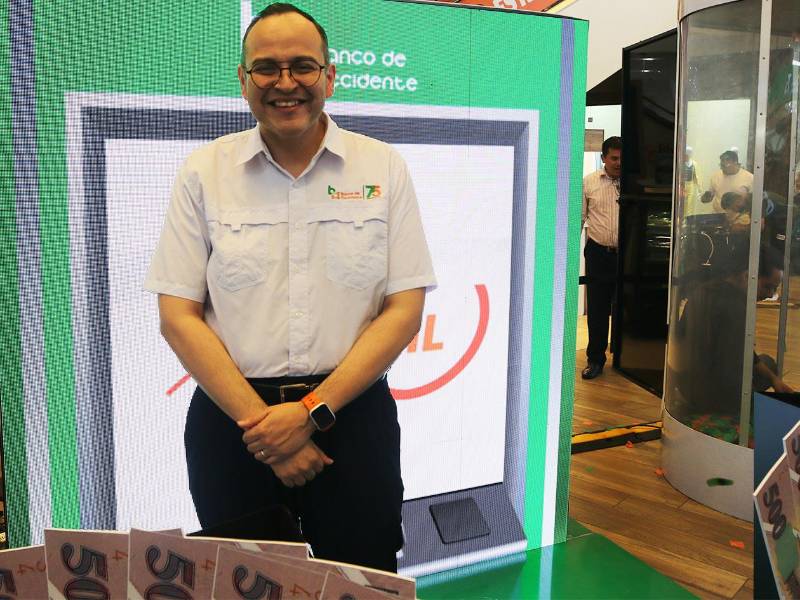 Leonel Rivas, Gerente Corporativo de Estrategia Comercial y Mercadeo de Banco de Occidente, destacó que esta promoción reconoce la fidelidad de los clientes e impulsa una cultura de ahorro que contribuye al desarrollo de las familias hondureñas.