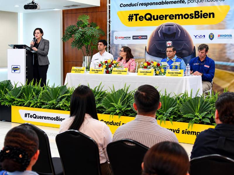 María Eugenia Fernández, directora ejecutiva de Ahdiva, resaltó la importancia de que el sector automotor contribuya a la seguridad vial mediante acciones de educación, prevención y acompañamiento a los conductores.