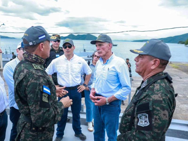Fotografía del presidente Nasry Asfura en su visita a la Base Naval de Amapala (BANAMAP) el 14 de julio de 2026.