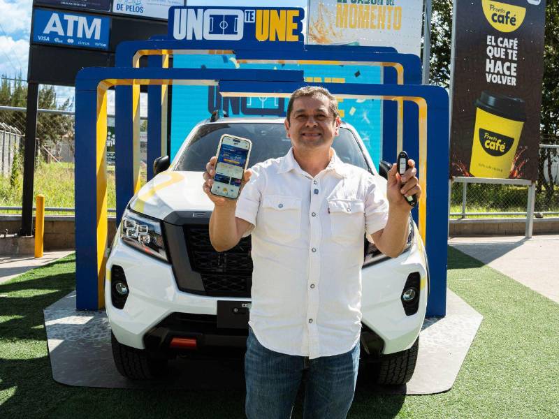 El ganador agradeció a Estaciones de Servicio UNO por el premio, tras acumular sus participaciones a través de la aplicación UNO Plus.