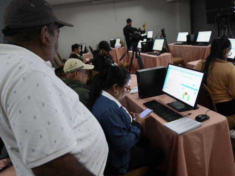 El Consejo Electoral habilitó un centro de divulgación de resultados de los comicios del 30 de noviembre.