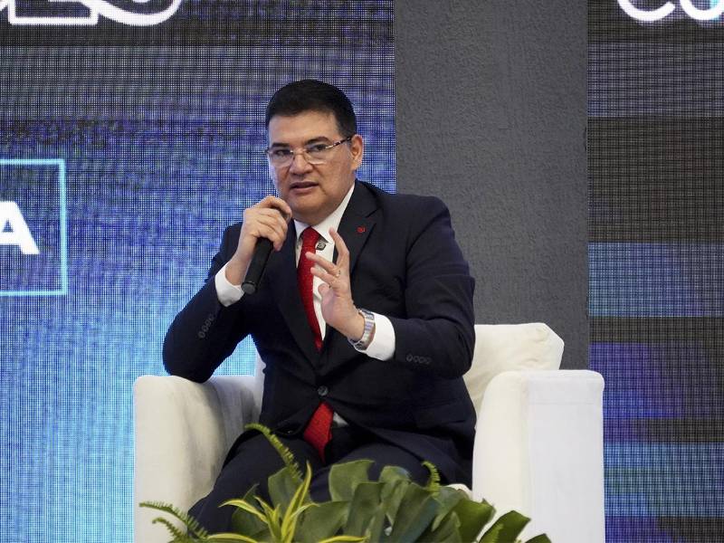La Cumbre en San Pedro Sula desarrolló el Panel de Alta Confianza Honduras en la que participó Carlos Girón, vicepresidente Corporativo de Imagen y Reputación.
