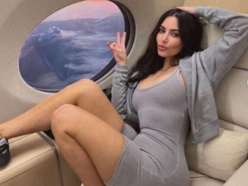 This is the “Kim Air”, the luxurious private jet of Kim Kardashian