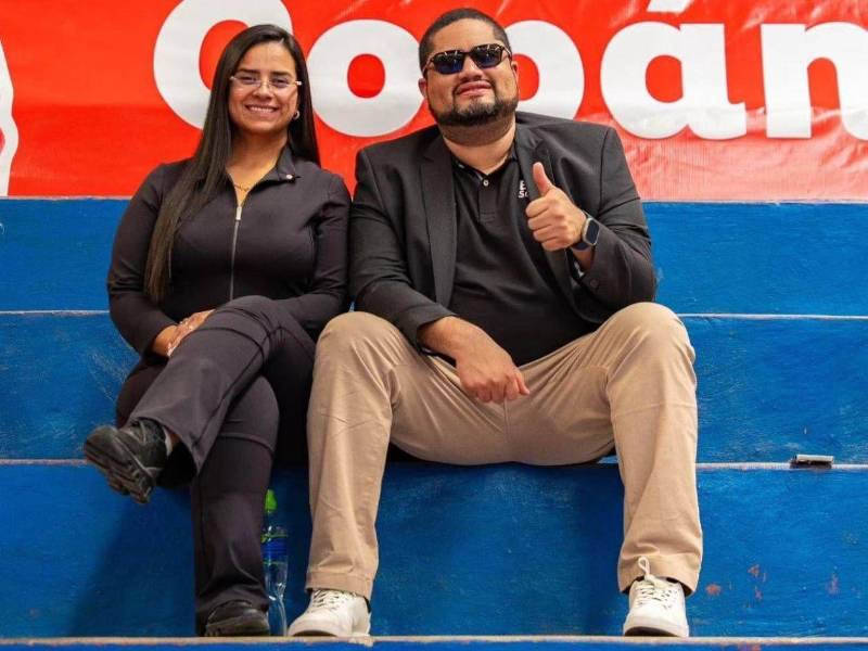 La diputada Isis Cuéllar y el exministro José Carlos Cardona son señalados de desviar seis millones de lempiras en Sedesol.