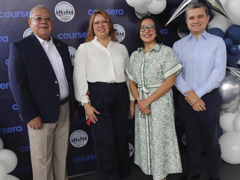 La iniciativa también impulsará la capacitación continua del cuerpo docente mediante nuevas metodologías pedagógicas, tecnologías educativas y tendencias emergentes aplicadas al aula.