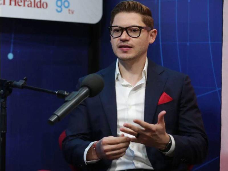 Rashid Mejía, diputado de la bancada del Partido Liberal durante una entrevista.