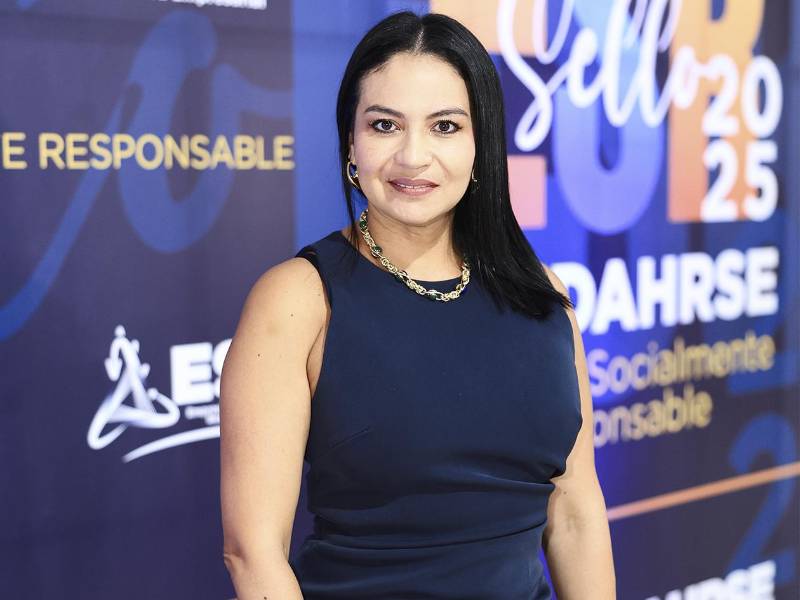 Heydi Luna, Directora de Asuntos Legales y Corporativos de Tigo Honduras, reafirmó el compromiso de la empresa con la educación, la conectividad y la inclusión digital en beneficio de las comunidades hondureñas.