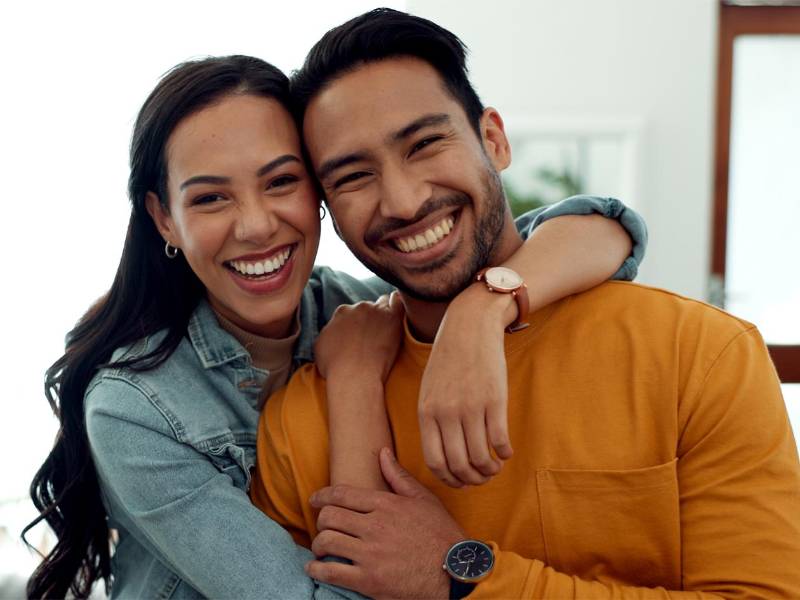 El mensaje central invita a realizarse la prueba de VIH, iniciar tratamiento y vivir plenamente.