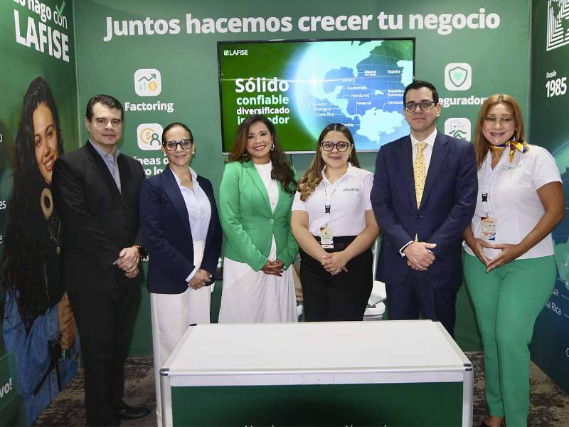 Representantes de LAFISE presentan durante Expo Alemania 2026 las soluciones financieras disponibles para apoyar a empresas que buscan crecer y llegar a nuevos mercados.