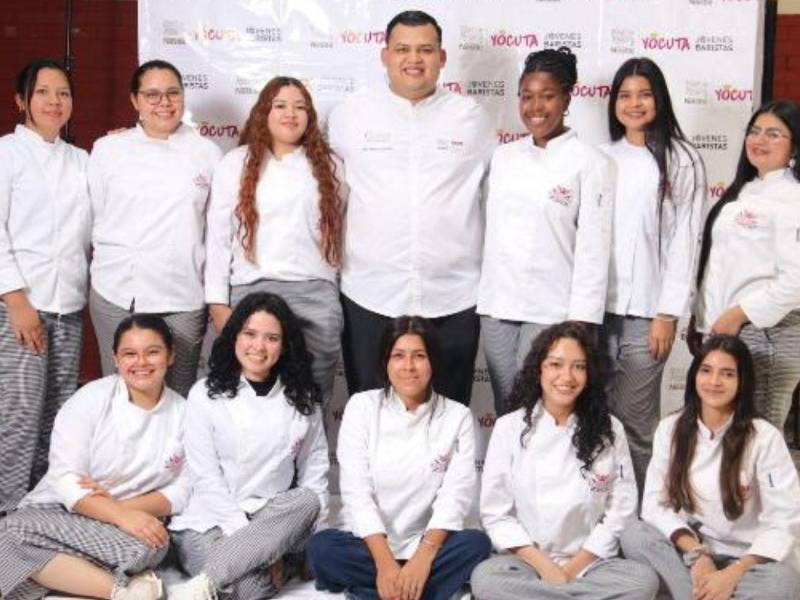 Los programas de formación de Nestlé brindan a jóvenes experiencias prácticas en sectores estratégicos como el café, la gastronomía y el área agropecuaria.