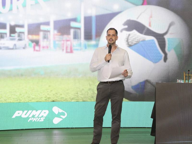Iván Morales Carrera, Director Comercial de Puma Energy Honduras, durante el lanzamiento de la promoción “Llevate la pelota CONMEBOL Libertadores” con Puma Pris.