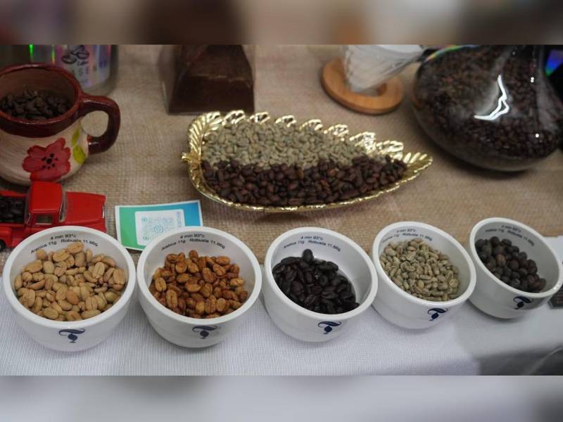 Una muestra de los tipos de café como parte de los expositores del rubro hondureño en la 140 Asamblea del Consejo Internacional del Café.
