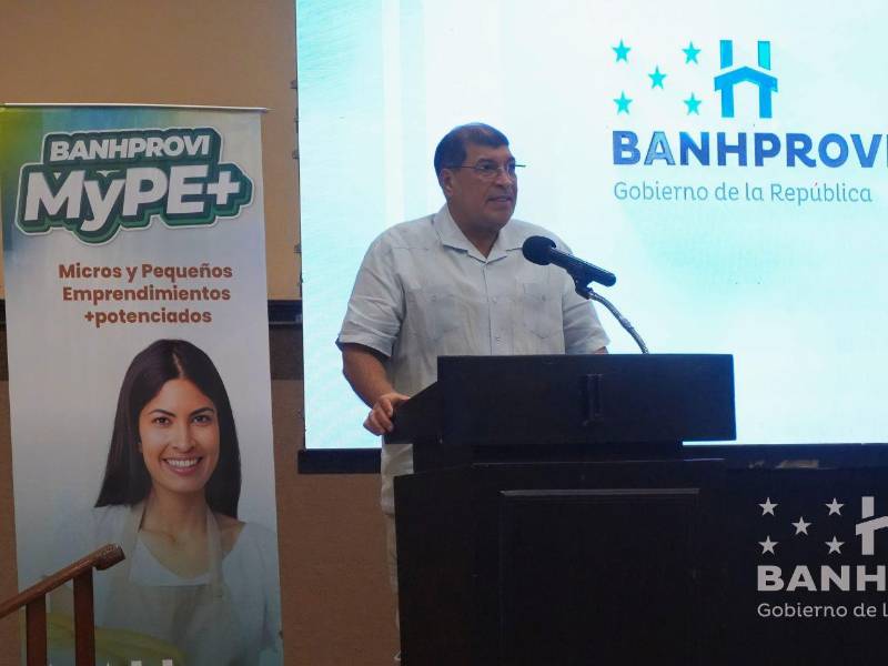 Edwin Araque, presidente ejecutivo de Banhprovi.