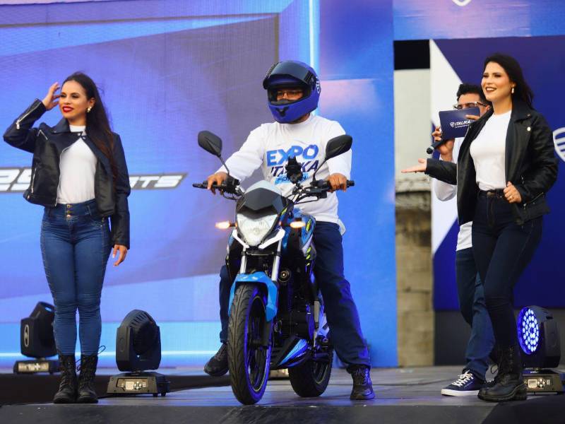 Italika lanza nueva generación de motocicletas en Honduras