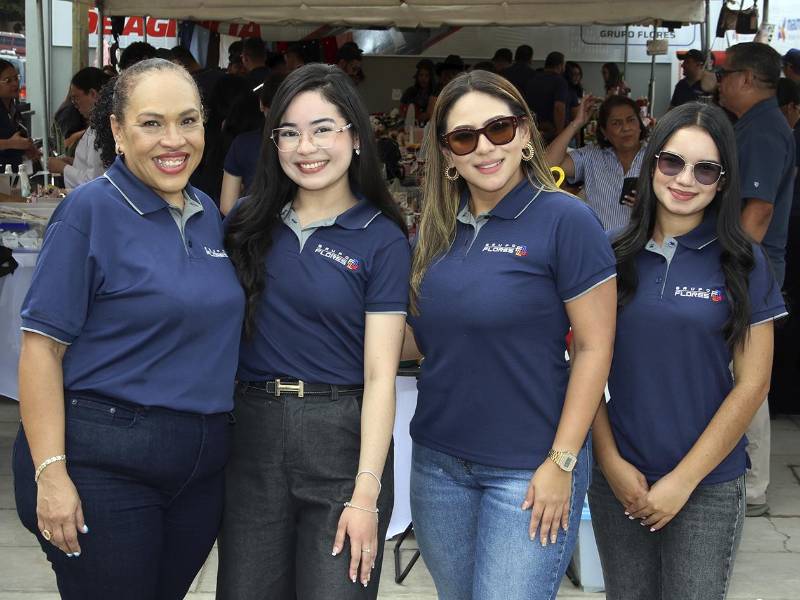 Colaboradores de Grupo Flores participaron también como facilitadores de las sesiones virtuales, compartiendo conocimientos y experiencias para fortalecer las capacidades empresariales de sus compañeros.