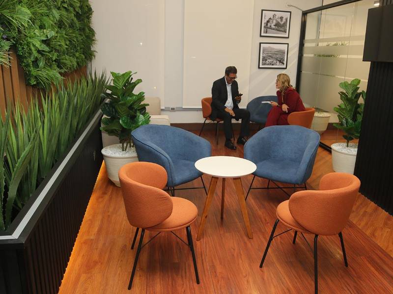 Las modernas instalaciones de la nueva agencia de Finsol en el Centro Comercial Villa San Miguel fueron diseñadas para ofrecer una atención cómoda, ágil y personalizada