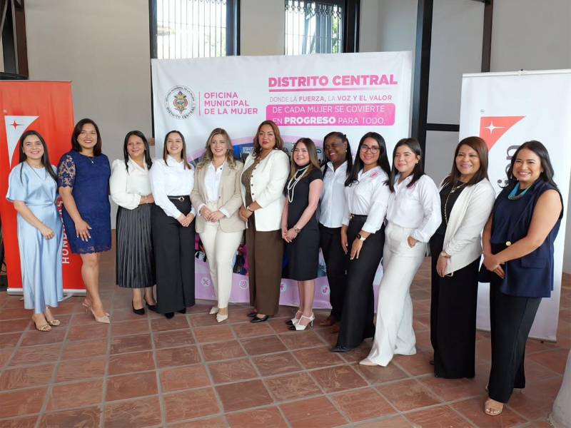 La Oficina Municipal de la Mujer continúa promoviendo iniciativas que fortalecen la inclusión, el desarrollo humano y el liderazgo femenino como pilares para construir un Distrito Central con mayores oportunidades.
