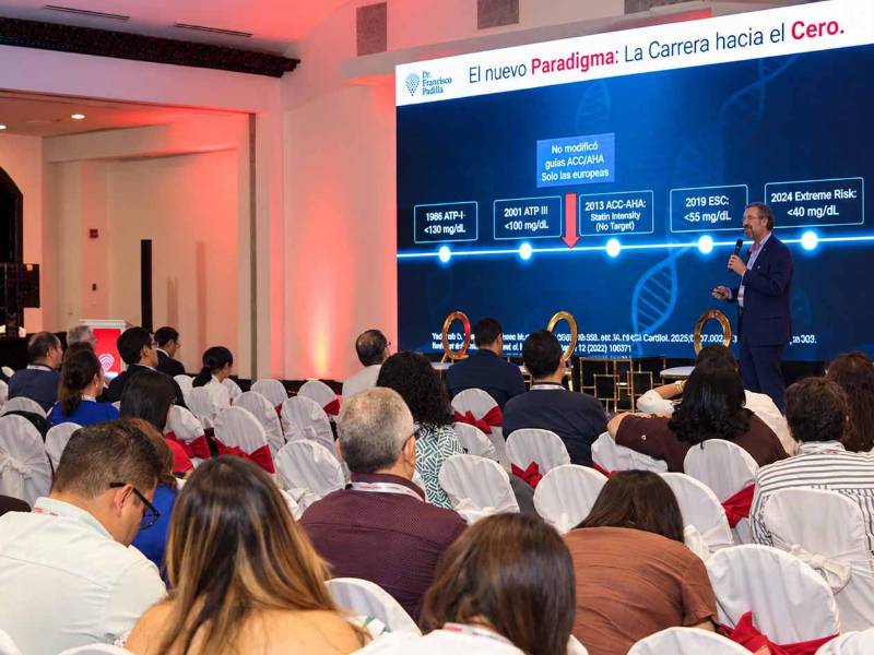 Especialistas nacionales e internacionales participan en el XXXIV Congreso Centroamericano y del Caribe de Cardiología, encuentro que convierte a Tegucigalpa en escenario de actualización científica e intercambio de experiencias.