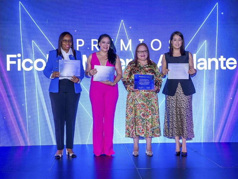 El Premio Mujeres Adelante refleja el impacto de la mujer hondureña en la economía y la sociedad.