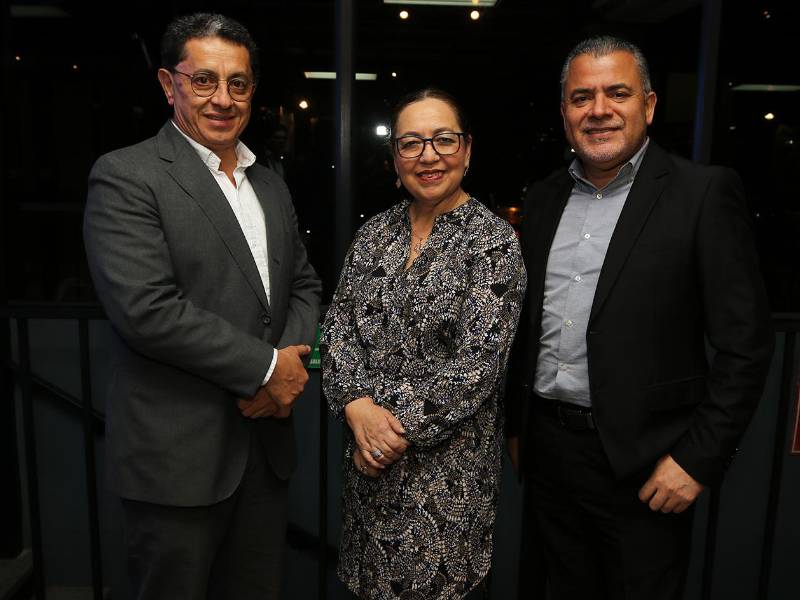 Invitados especiales acompañaron a Finsol en la apertura de su nueva agencia en Villa San Miguel, celebrando este paso en la expansión de la institución.