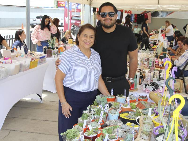 Más de 60 emprendedores participaron en el Bazar “Creciendo Juntos” 2026, organizado por Grupo Flores para promover el crecimiento empresarial de sus colaboradores y sus familias.