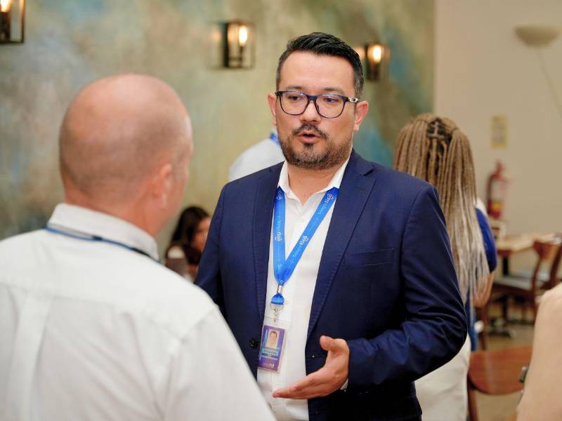 Carlos Pinto, especialista digital de Tigo Business.