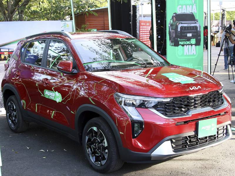 Puma Energy Honduras presentó oficialmente la promoción Ahorrá y Ganá con Puma Pris, una iniciativa que premiará la fidelidad de sus clientes con ocho vehículos KIA, más de 36,000 premios instantáneos y millones de puntos durante dos meses de promoción.