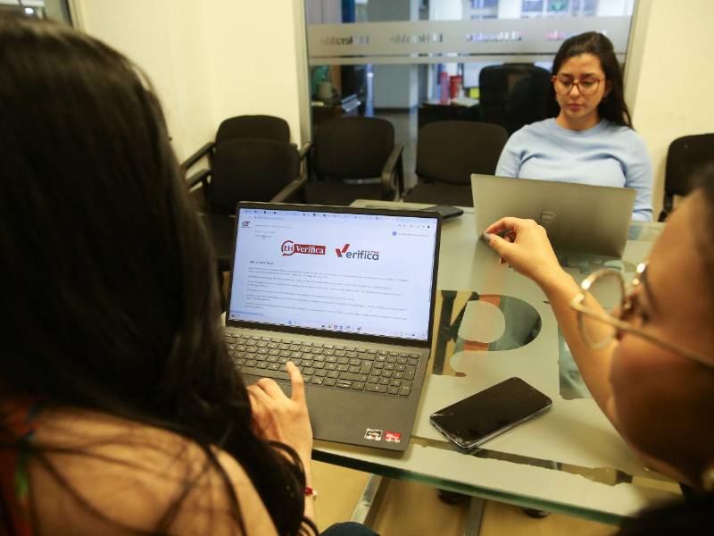 ClaimCheck identifica frases verificables de funcionarios públicos en entrevistas para que el equipo de EH Verifica pueda proceder con su respectiva verificación.