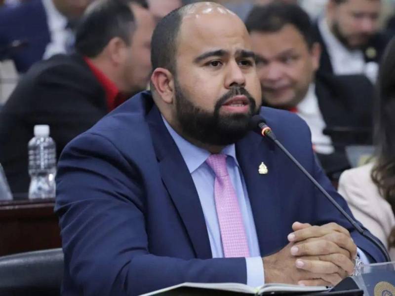 Rafael Sarmiento, diputado del partido Libertad y Refundación (Libre).