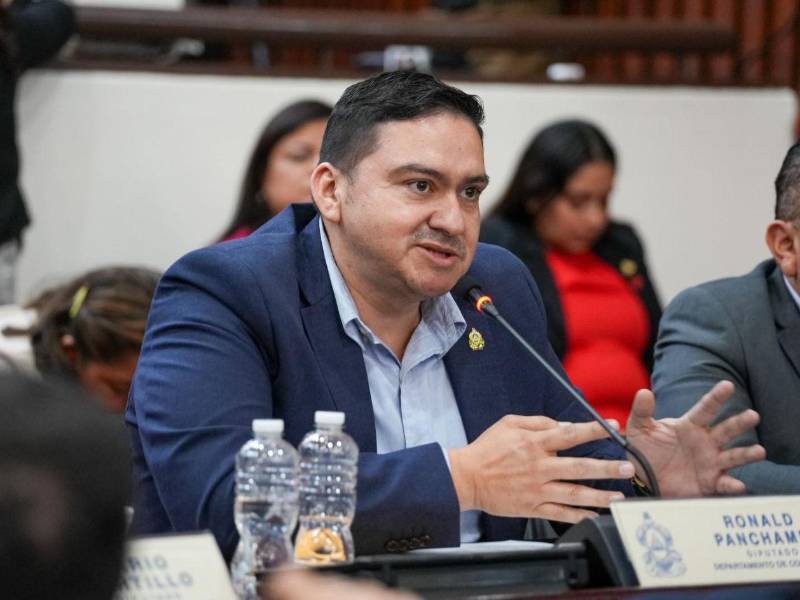 Ronald Panchamé, actual jefe de bancada del partido Libertad y Refundación (Libre).