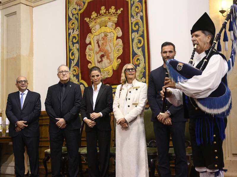 Los galardonados con el Premio Iberoamericano ASICOM 2026 fueron reconocidos durante una ceremonia celebrada en la Universidad de Oviedo, España, por sus destacadas trayectorias y contribuciones al desarrollo empresarial, científico, cultural y social de Iberoamérica.