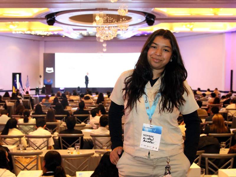 Kristhel Amador, estudiante que transforma su futuro gracias al programa.