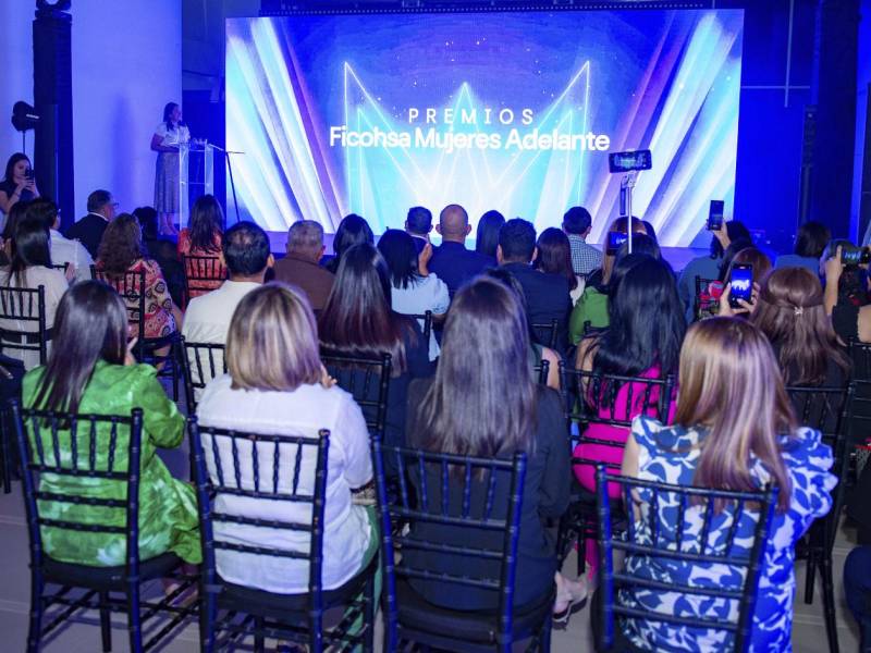 Más de 279 mujeres de todo el país participaron con proyectos en diversos sectores.