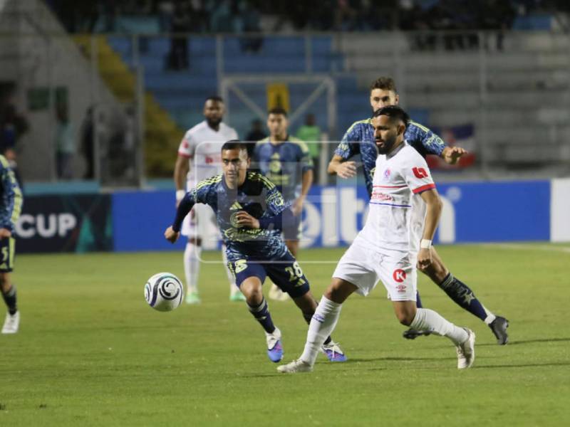 Imágenes del desarrollo del partido.