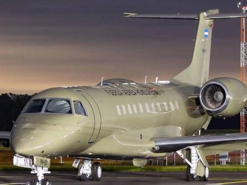 El Gobierno convocó una subasta pública internacional para vender el avión presidencial Embraer Legacy 600, cuya puja se realizará el 10 de julio en la Base Aérea Hernán Acosta Mejía, en Tegucigalpa.