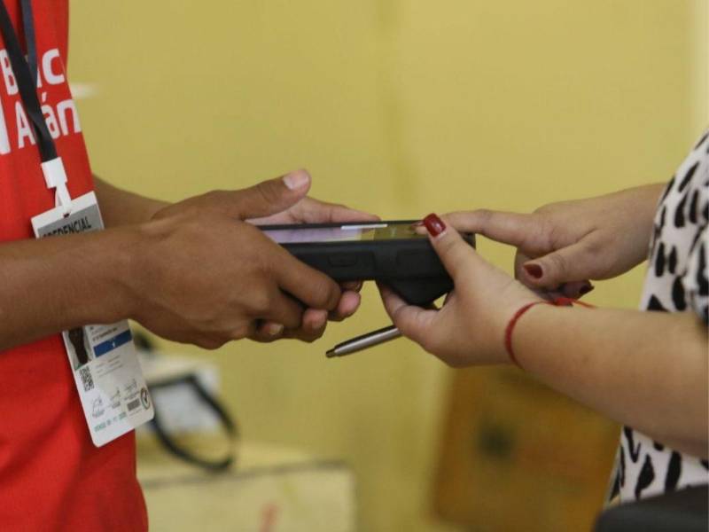 La presidenta del CNE defiende el simulacro electoral y promete corregir las fallas detectadas antes de los comicios del 30 de noviembre