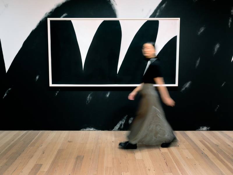 Aunque tiene sordera, el sonido es una obsesión para Christine Sun Kim, quien tiene una nueva muestra en NY.