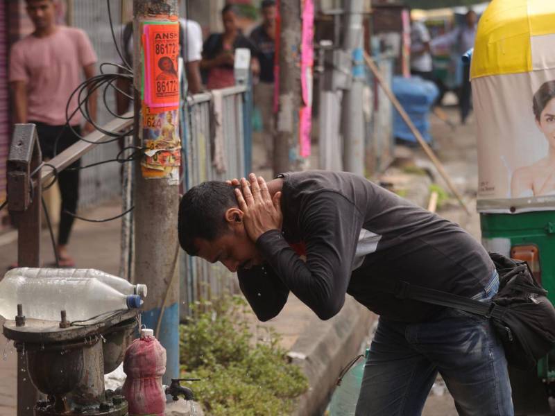 El Departamento Meteorológico recomendó a la población evitar la exposición prolongada al sol u mantener una adecuada hidratación.