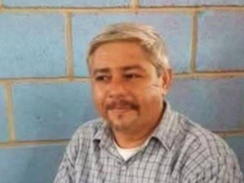 Olvin Vallecillo laboraba como docente de educación primaria.