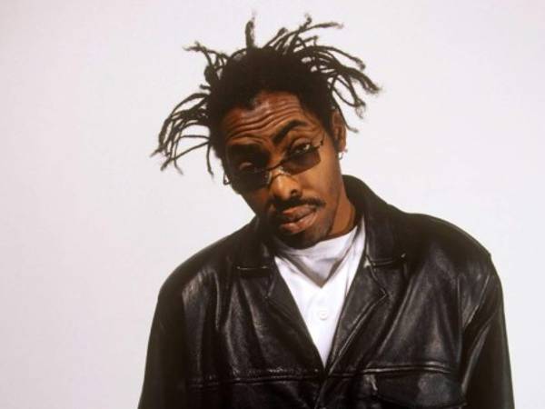 El rapero Coolio, y su canción Gangsta's Paradise, el cual fue parte de la banda sonora de Dangerous Minds del año de 1995.
