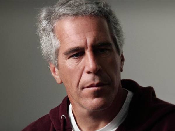 Trump dijo que cortó relaciones con Epstein en 2004.