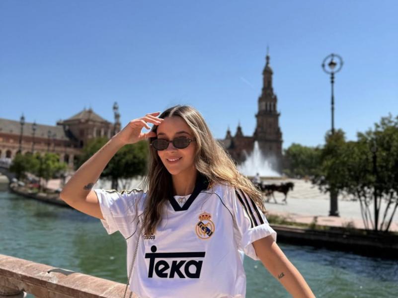 Linda influencer hondureña se codea con jugadores del Real Madrid: ¿Quién es ella?