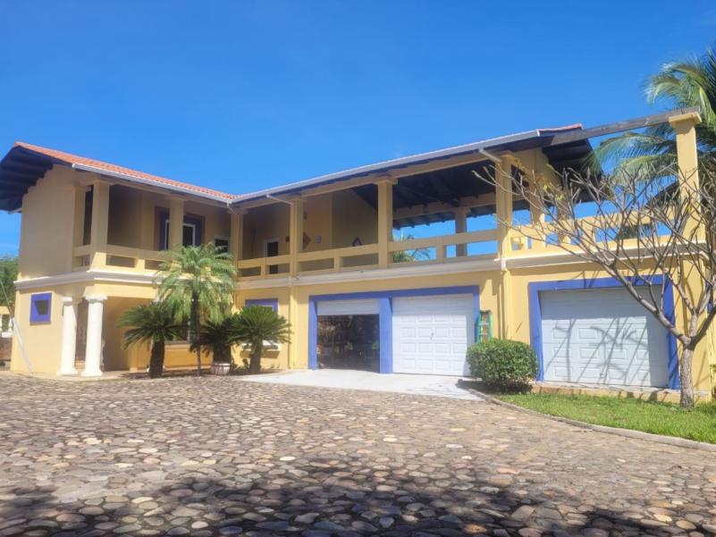 Mini yates, jetskis y chalet de playa, entre lujosos bienes incautados a Juan Ramón Molina