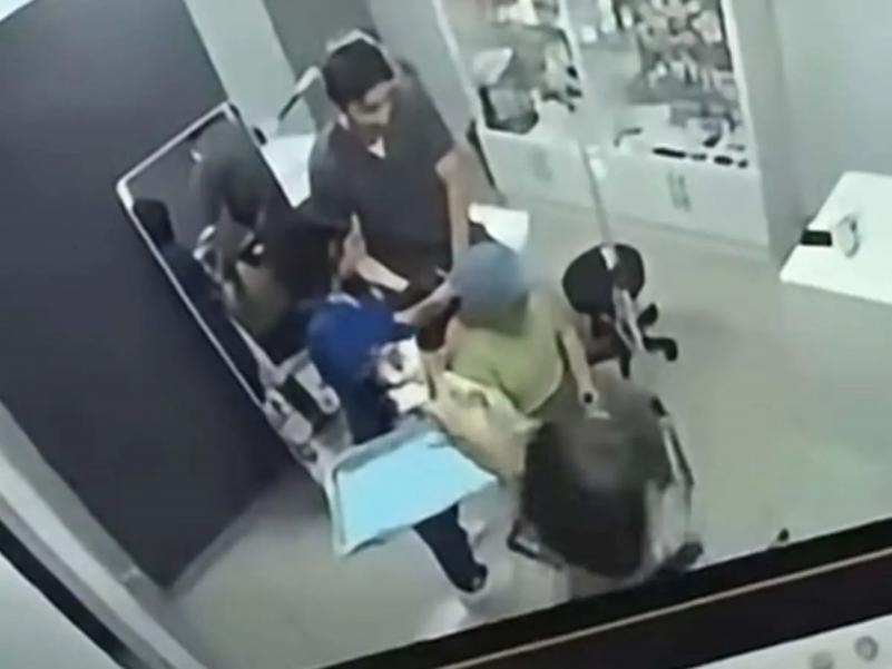 Abogada de médico que atendió a la chef Sandra Díaz dice no anda huyendo, es una persona íntegra