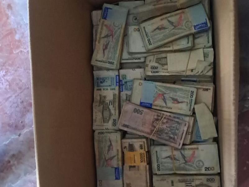 En sus casas y en cajas de plástico tenían guardado dinero de los aportantes de Koriun Inversiones En sus casas y en cajas de plástico tenían guardado dinero de los aportantes de Koriun Inversiones