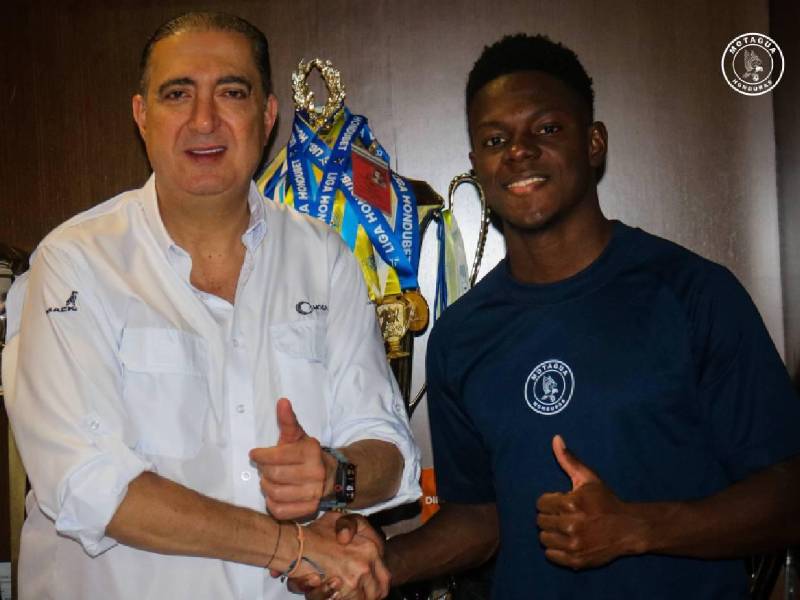 <b>El extremo izquierdo Jeffry Miranda llega a la institución azul en busca de su primer título en la Liga Nacional.</b>